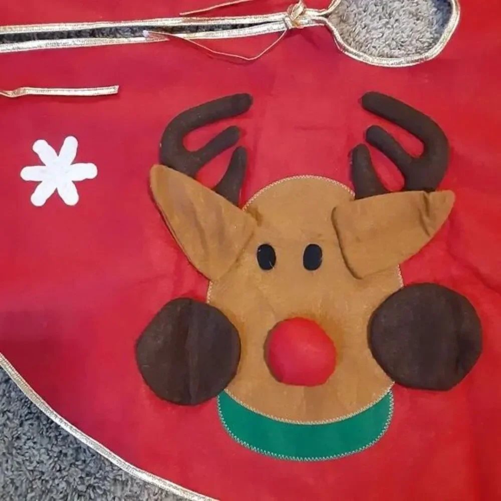 Santa Rudolph and Frosty The Snowman Red Felt Christmas Tree Skirt